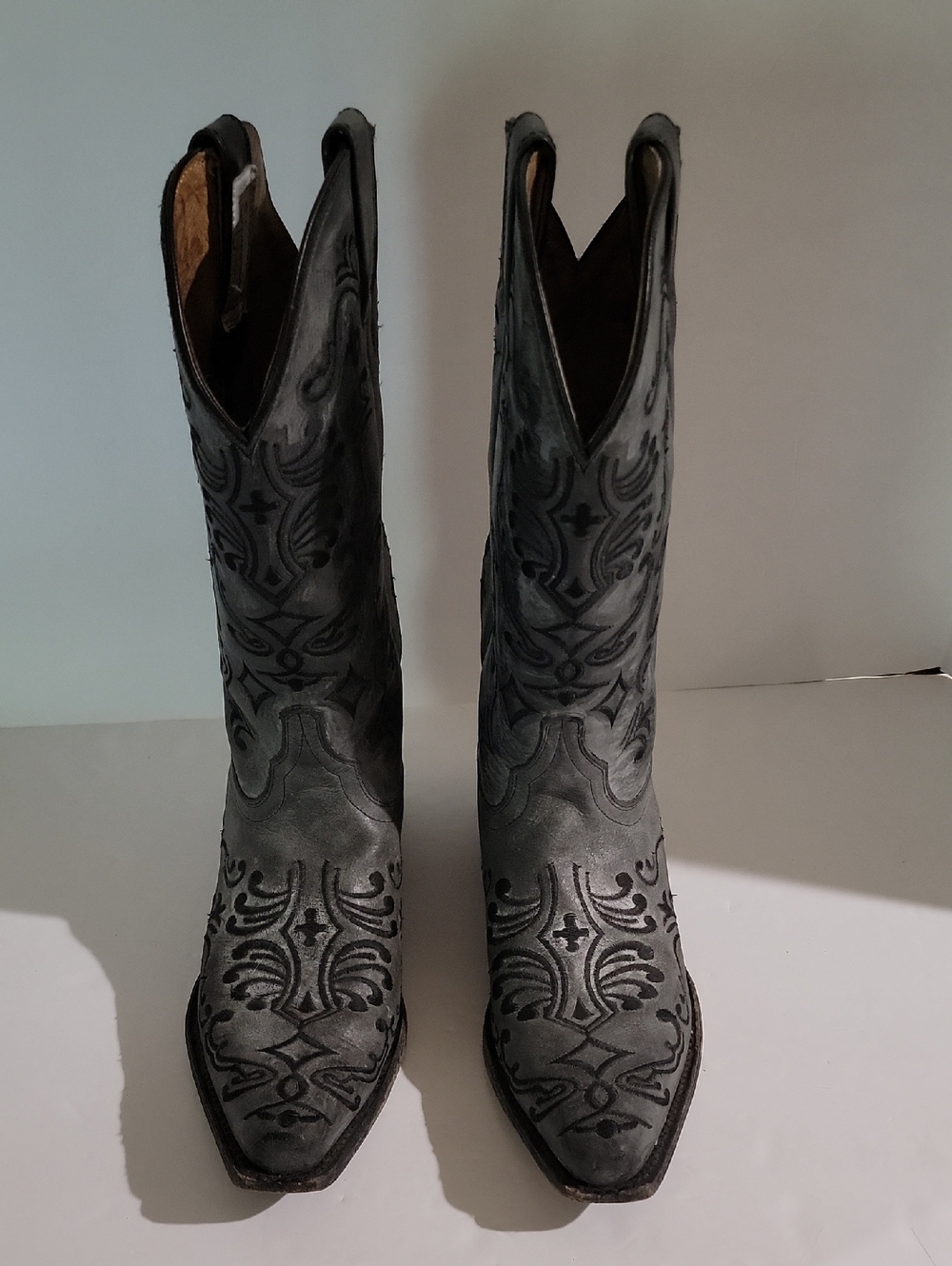 Shyanne Gray Black Distressed Embroidered Leather Cowboy Western Boots